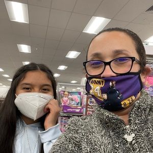 Meet your Posher, April